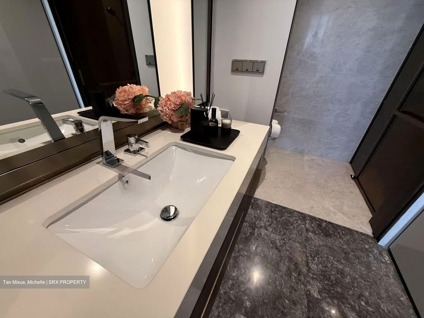 19 Nassim (D10), Apartment #595179271